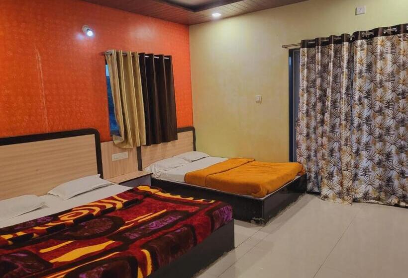 Bed and Breakfast Dhan Homestay