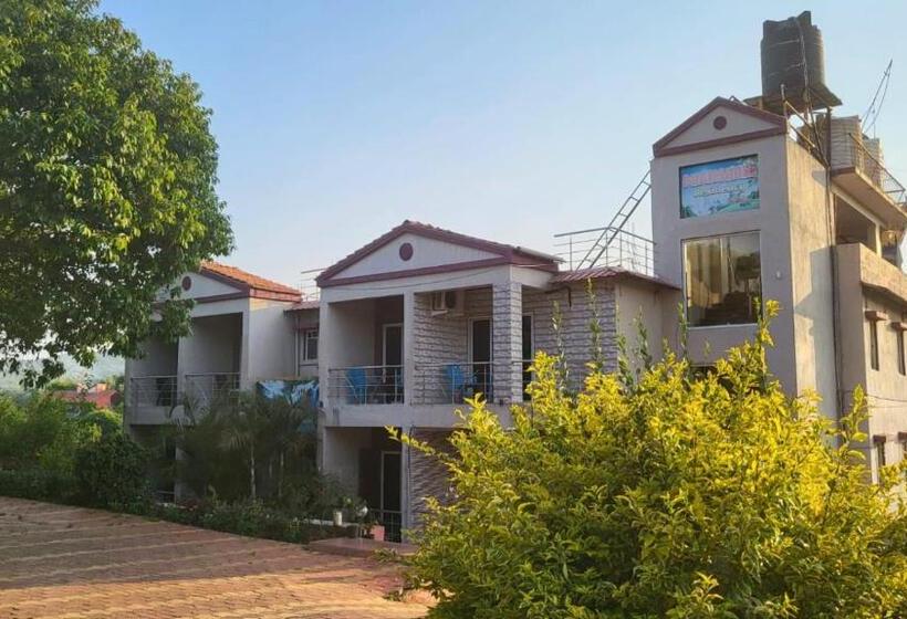 Bed and Breakfast Dhan Homestay