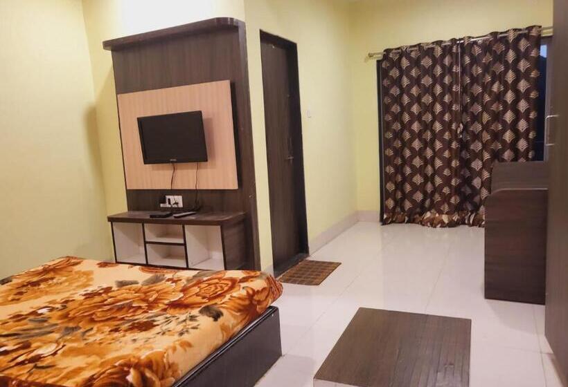 Bed and Breakfast Dhan Homestay