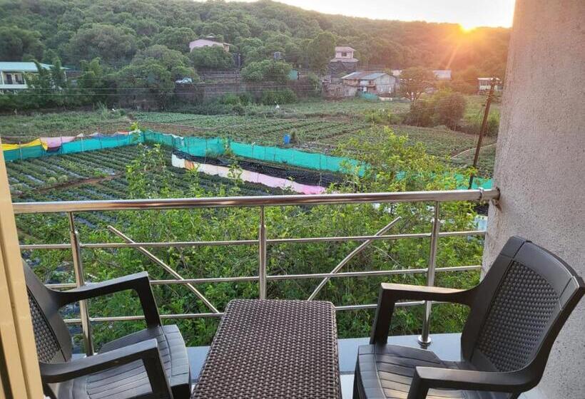 Bed and Breakfast Dhan Homestay