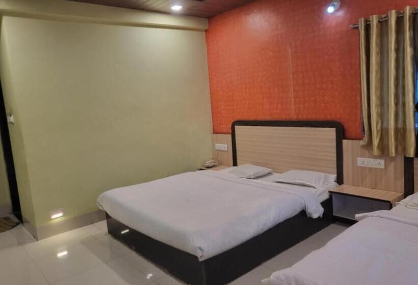 Bed and Breakfast Dhan Homestay