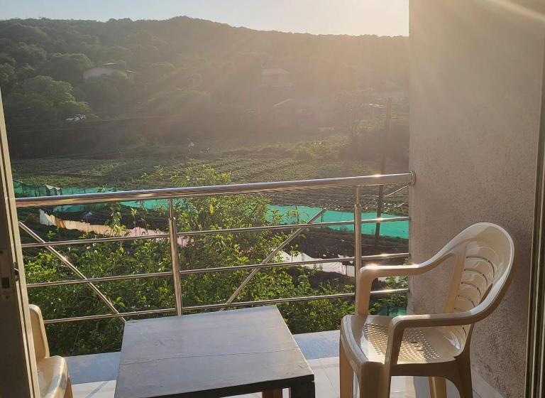 Bed and Breakfast Dhan Homestay