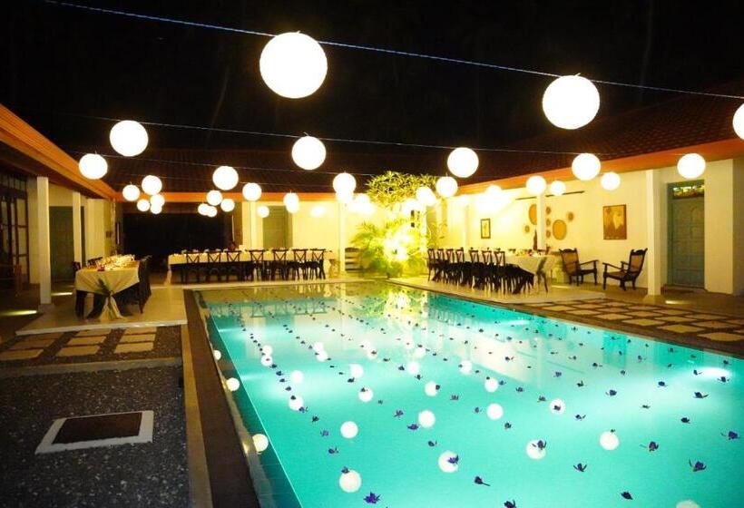 ベッドアンドブレックファースト Villa Blue Lotous