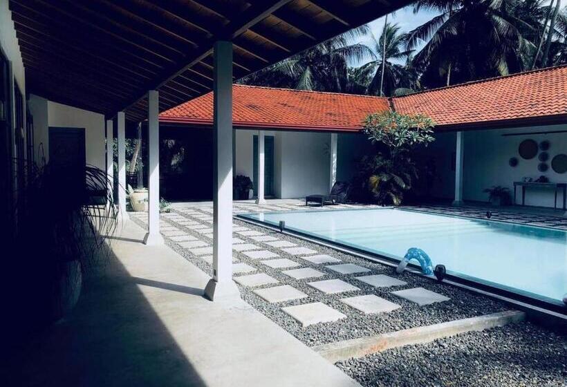 ベッドアンドブレックファースト Villa Blue Lotous