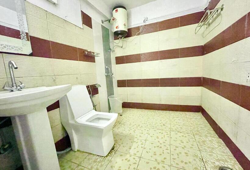 Central Hotel By Rb Group Mall Road Prime Location In Front Of Naini Lake Hygiene And Spacious Room