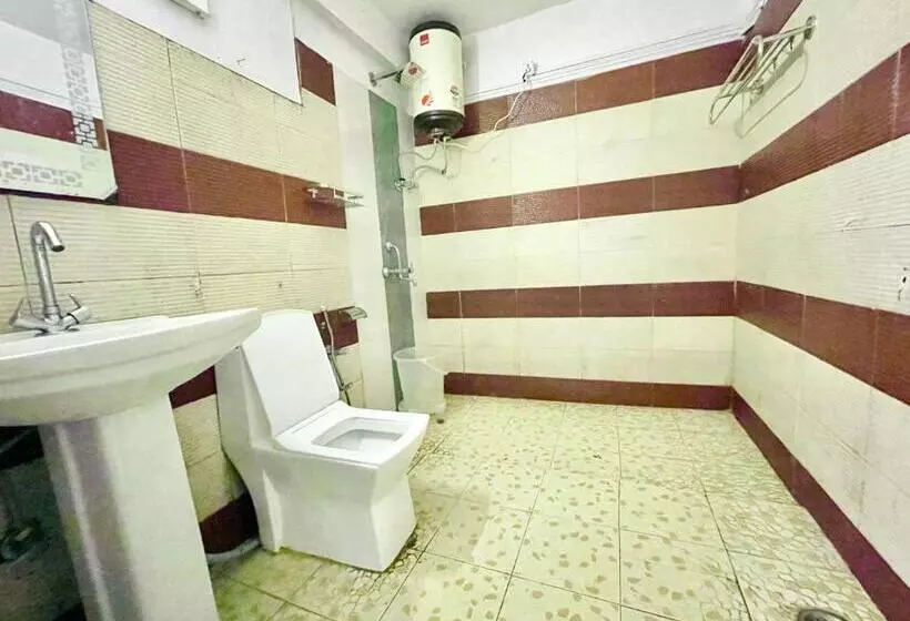 Central Hotel By Rb Group Mall Road Prime Location In Front Of Naini Lake Hygiene And Spacious Room
