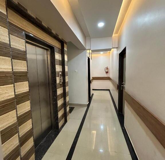 ホテル Aaba S Gomantak