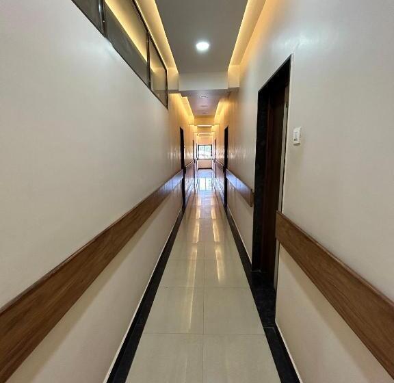 ホテル Aaba S Gomantak