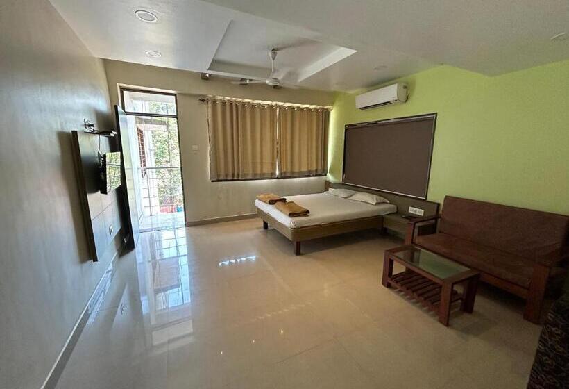 ホテル Aaba S Gomantak