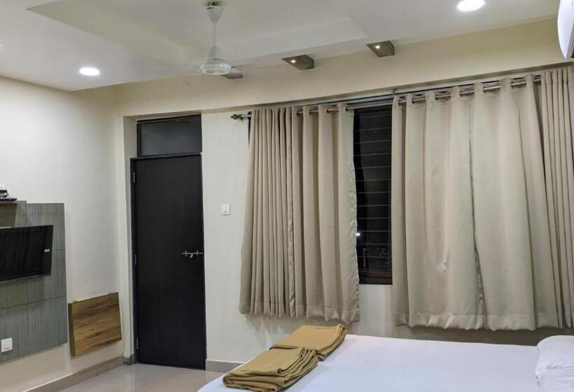 ホテル Aaba S Gomantak