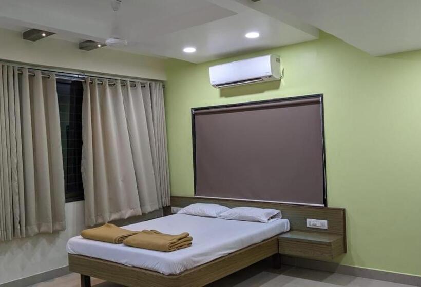 ホテル Aaba S Gomantak