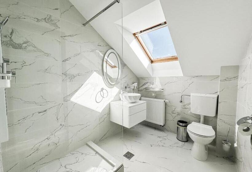 בית מלון כפרי Complex Vila Rania