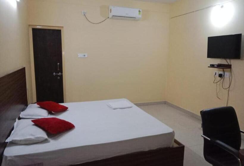 Hotel Goroomgo Green Akress Bhubaneswar