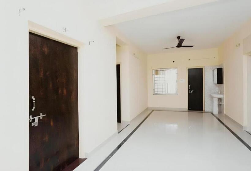 Hotel Goroomgo Green Akress Bhubaneswar