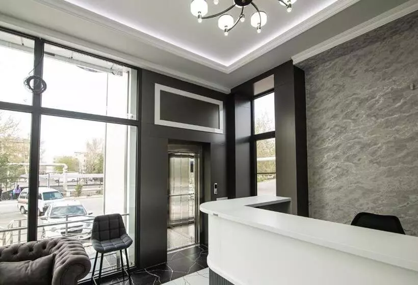 ホテル Mercuri Meridian