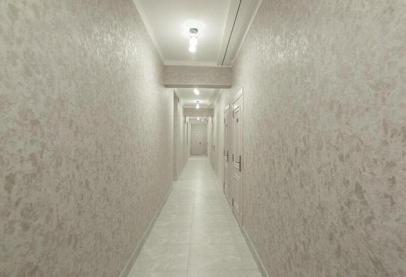 Hotel Mercuri Meridian