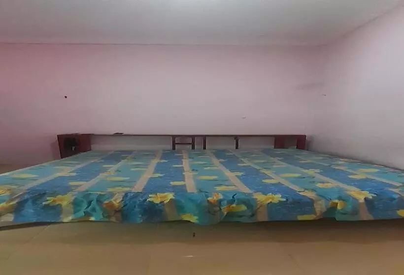 ホテル Spot On 93851 Fermansio Homestay 1