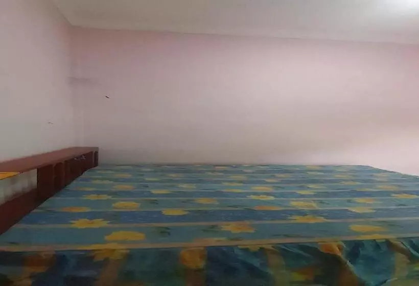 ホテル Spot On 93851 Fermansio Homestay 1
