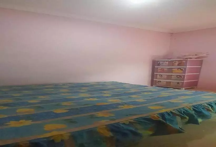 ホテル Spot On 93851 Fermansio Homestay 1