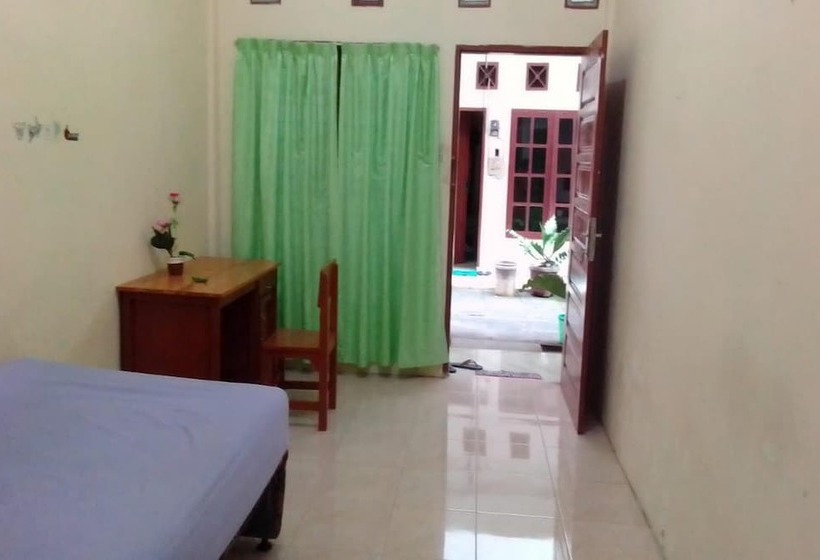 호텔 Spot On 93851 Fermansio Homestay 1