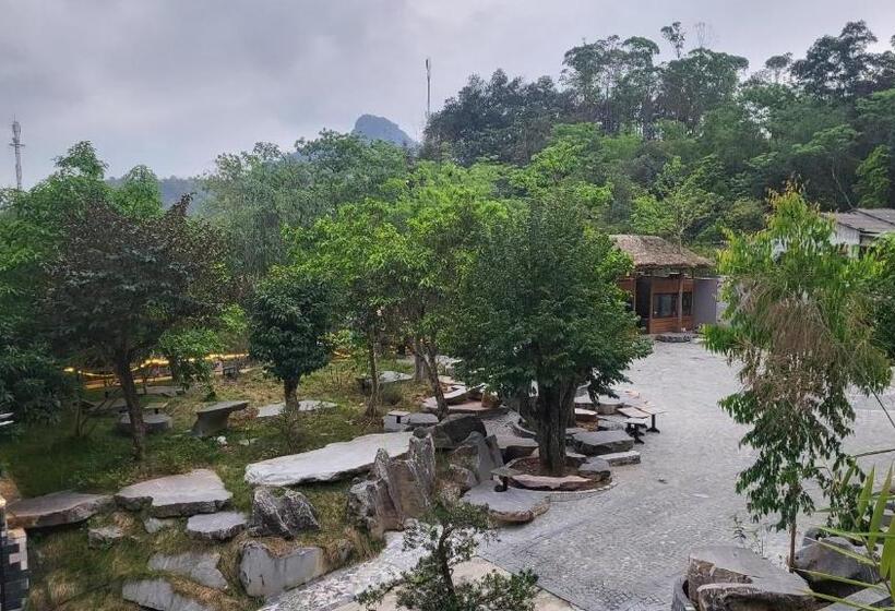 هتل Lotus Premium Lodge