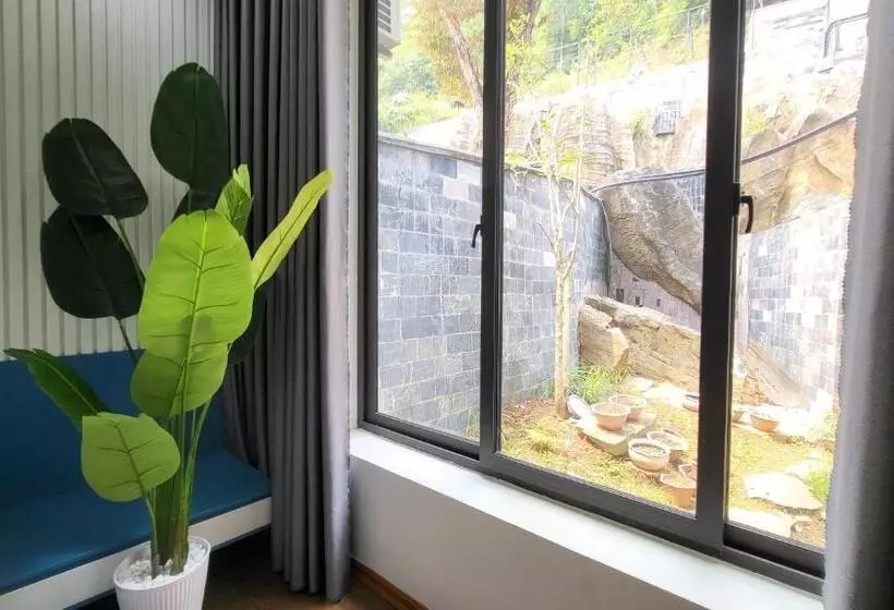 هتل Lotus Premium Lodge