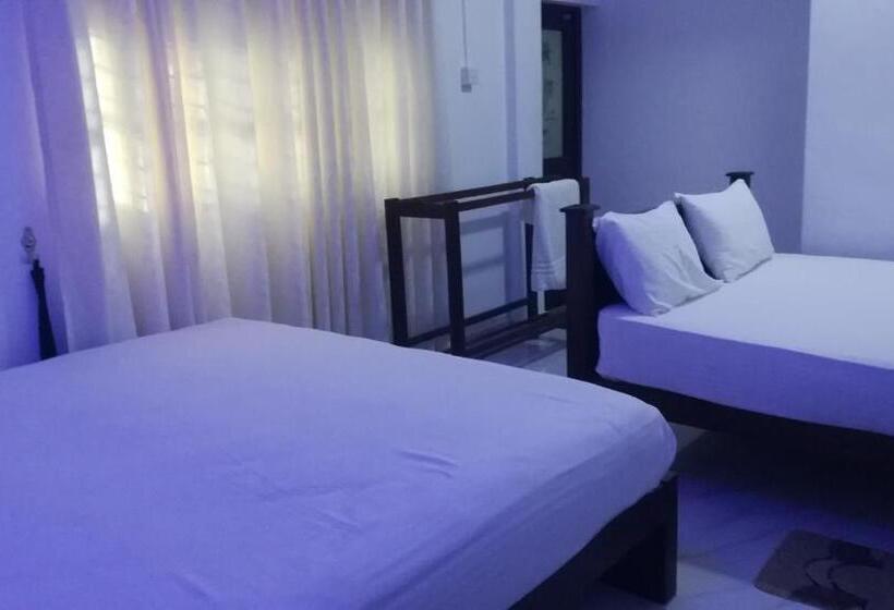 ホテル Vessagiri Reach Resort