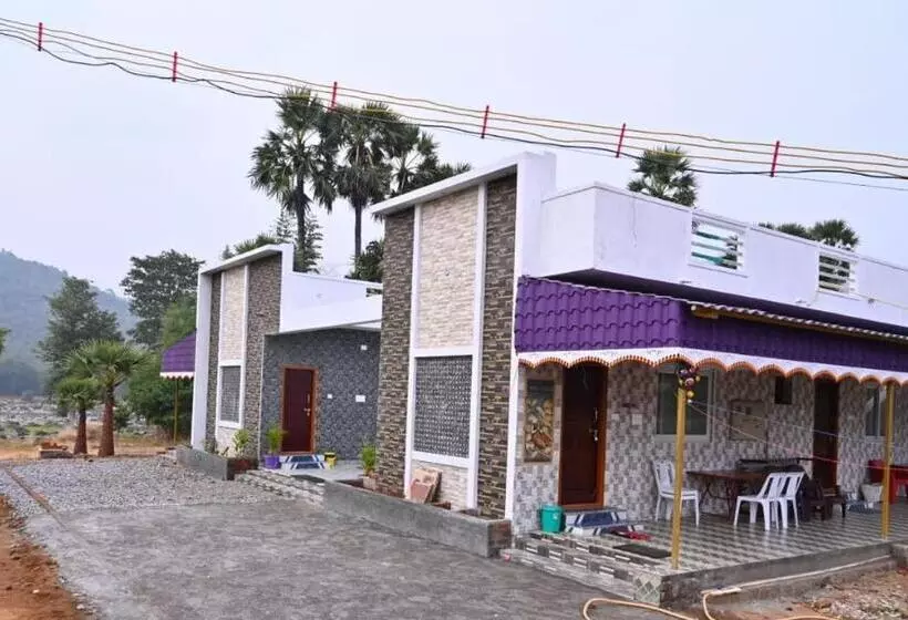 ペンション Dd Golden River View Resort
