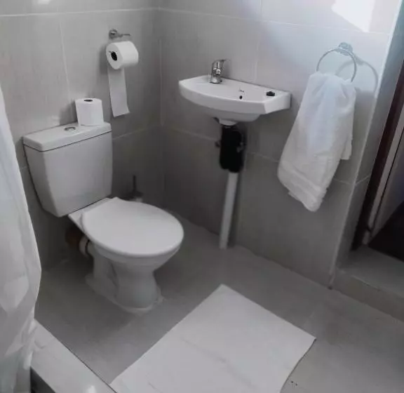 ペンション Mathwala Guesthouse