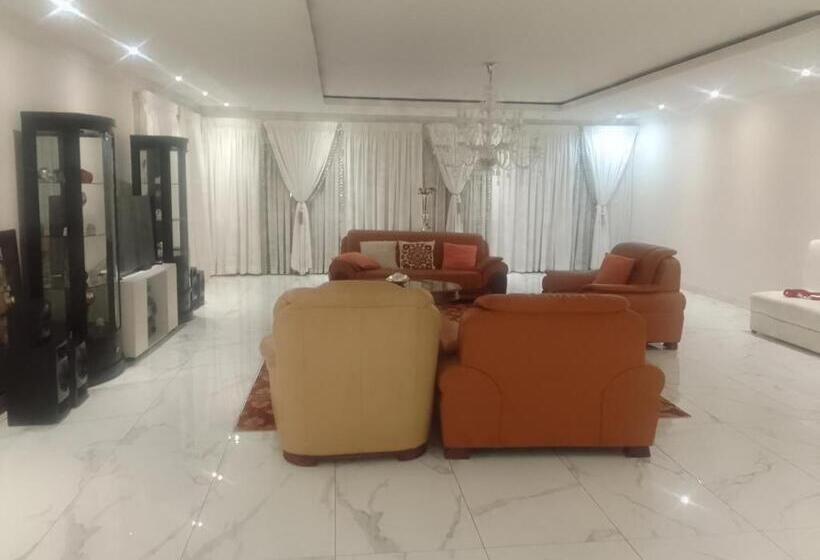 پانسیون The Classic House B&b