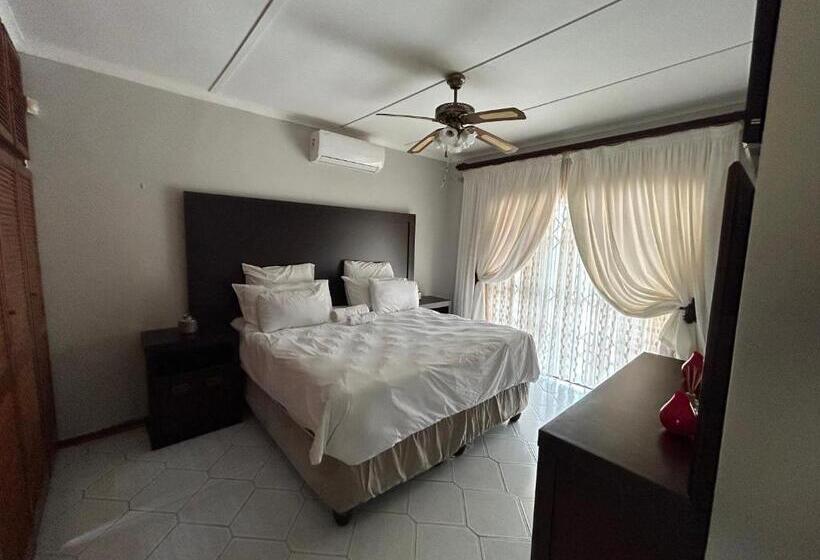 ペンション Zinoma Guest House