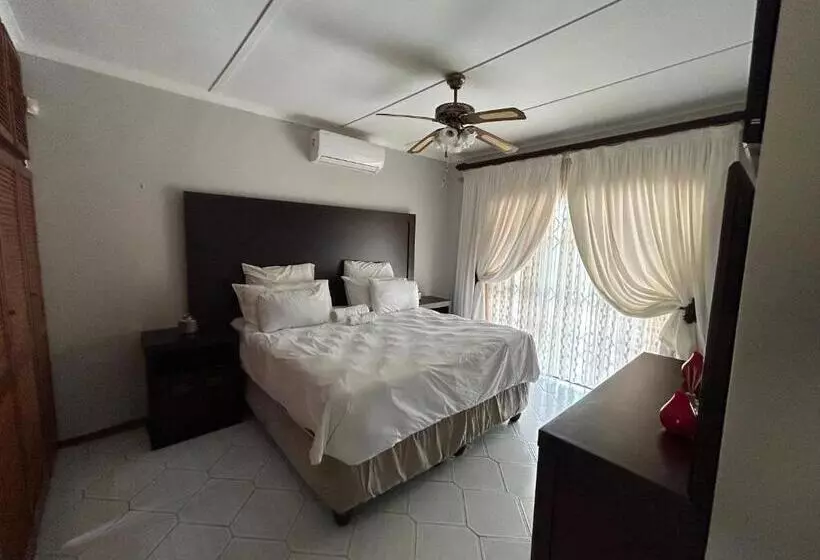 ペンション Zinoma Guest House