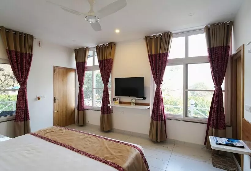 リゾートホテル Mgm Whispering Winds Yelagiri