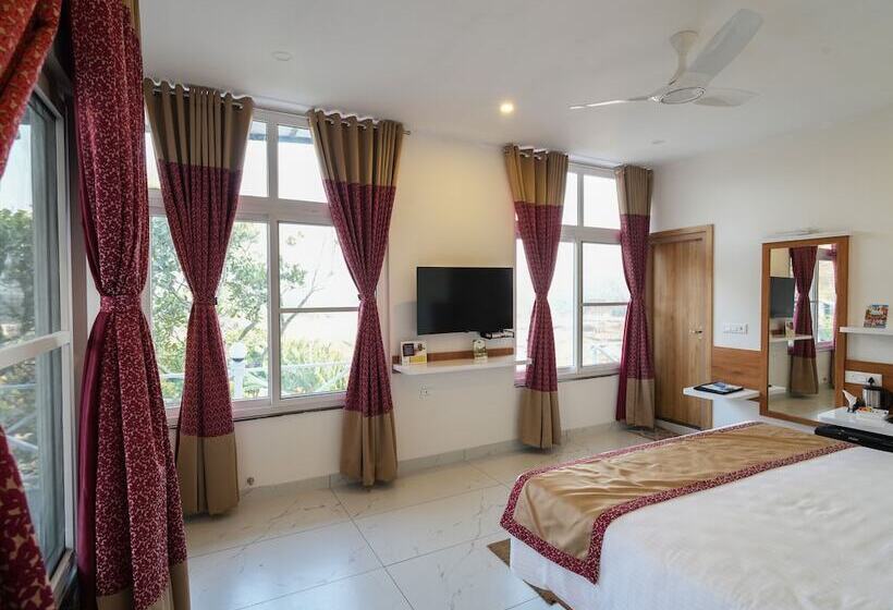 Resort Mgm Whispering Winds Yelagiri