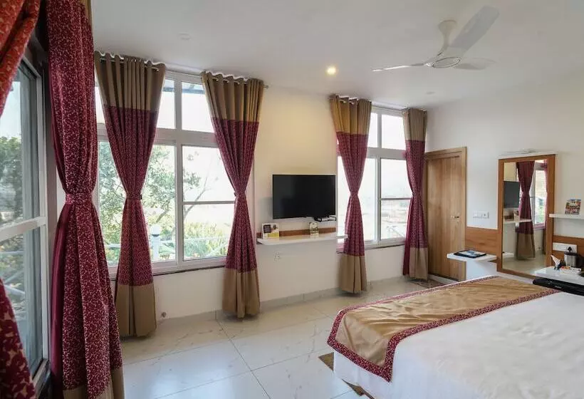 リゾートホテル Mgm Whispering Winds Yelagiri