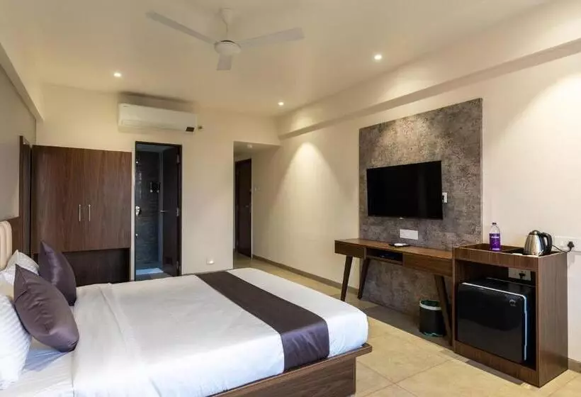 The Living Hub Hotel, Kolhapur  Walkable From Central Bus Station