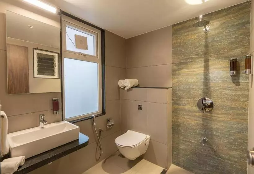 The Living Hub Hotel, Kolhapur  Walkable From Central Bus Station
