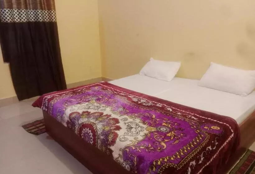 Hotelli Aanand Bhwan