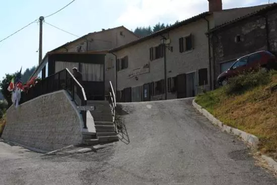 ホテル Agriturismo Monte Veletta