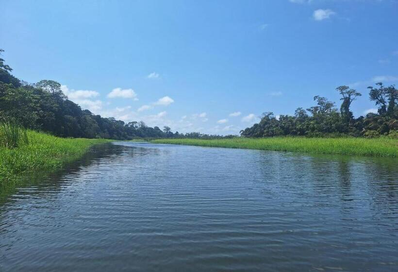 هتل Esmeralda Lodge