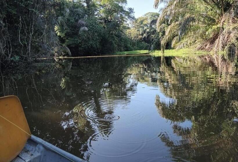 هتل Esmeralda Lodge