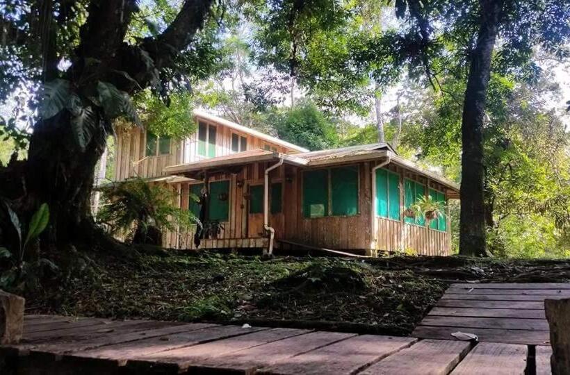 هتل Esmeralda Lodge