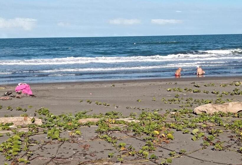 هتل Esmeralda Lodge