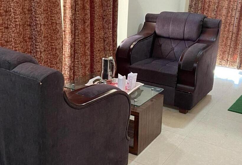 هتل The Grand Touch & The Royal Touch, New Digha ! Easygooroms