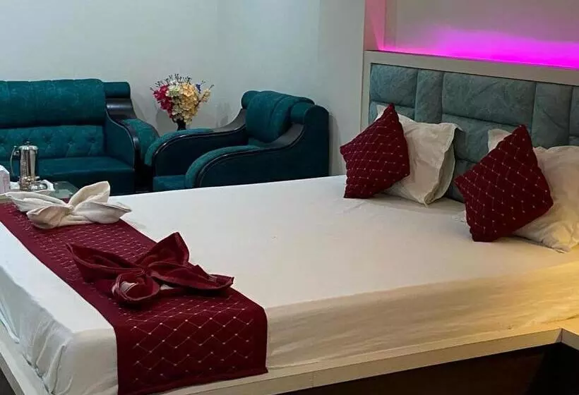 ホテル The Grand Touch & The Royal Touch, New Digha ! Easygooroms