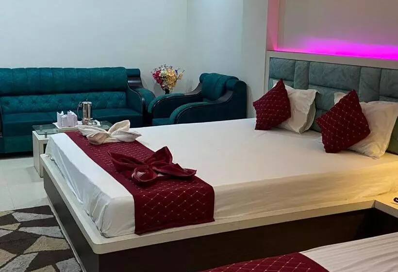 ホテル The Grand Touch & The Royal Touch, New Digha ! Easygooroms