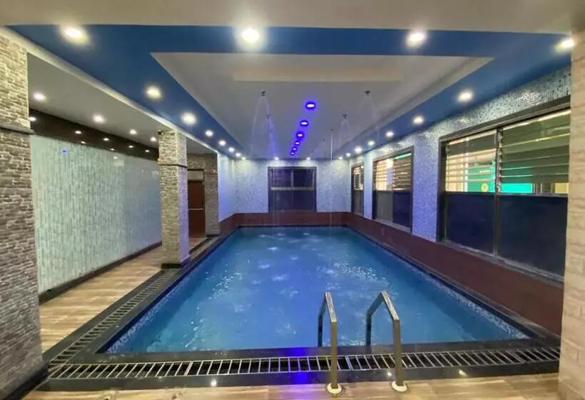 ホテル The Grand Touch & The Royal Touch, New Digha ! Easygooroms
