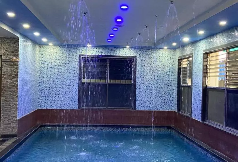 ホテル The Grand Touch & The Royal Touch, New Digha ! Easygooroms