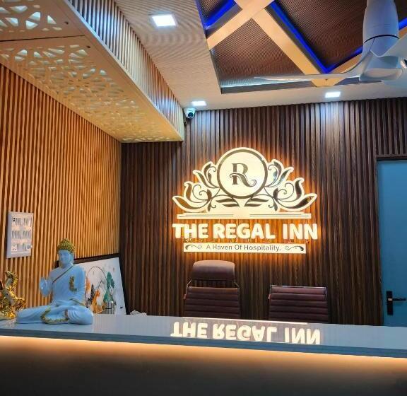 هتل The Regal Inn
