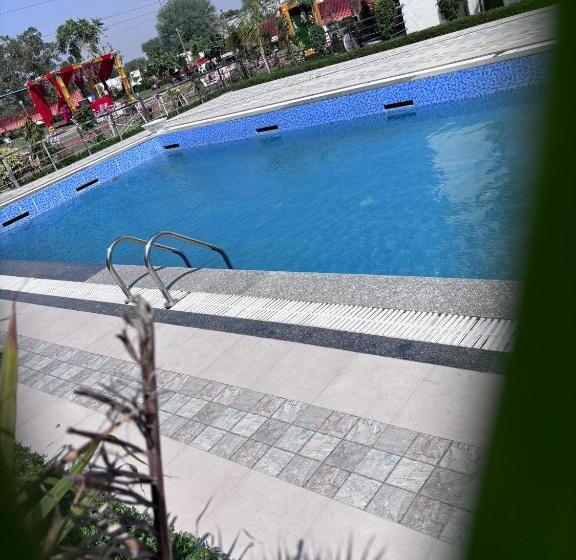 Ram Lee Grand Hotel & Restaurant